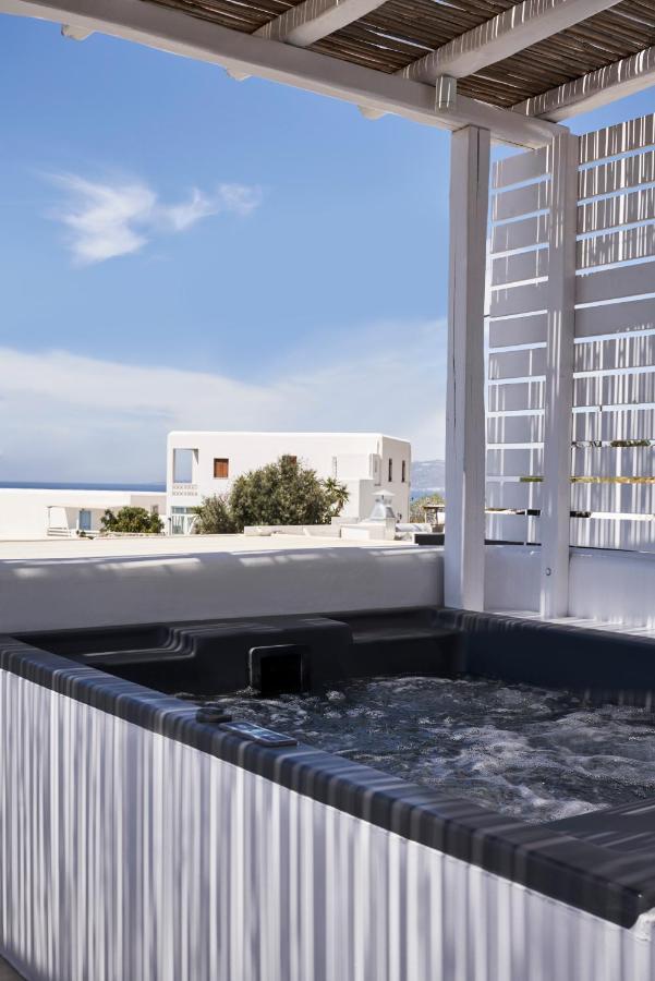 Periscope Private Jacuzzi By Monocle *